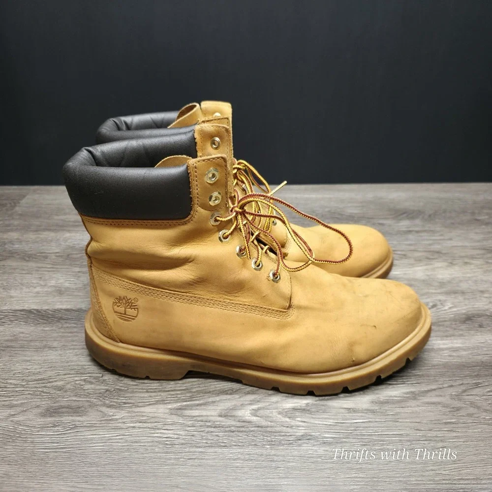 Timberland Wheat Leather Lace-Up Work Boots with Black Collar